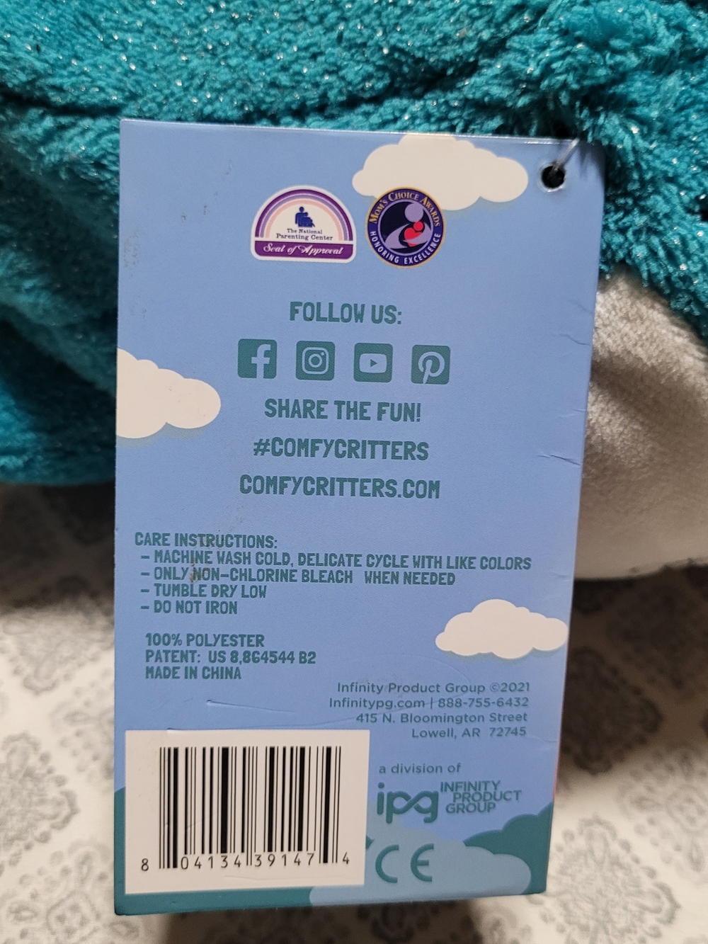 Kids Blanket- Sharky Animal Hoodie. Teal/Blue Corlor. Machine Washable. - Picture 8 of 8